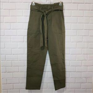Lulu’s olive green belted paper bag style high waisted ankle pants